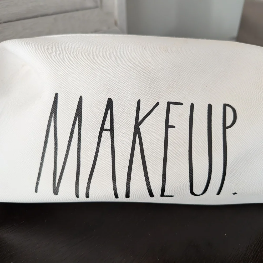 Set Of Five Makeup Bags-Dusney, Kate Spade, Rae Dunn - Picture 5 of 9